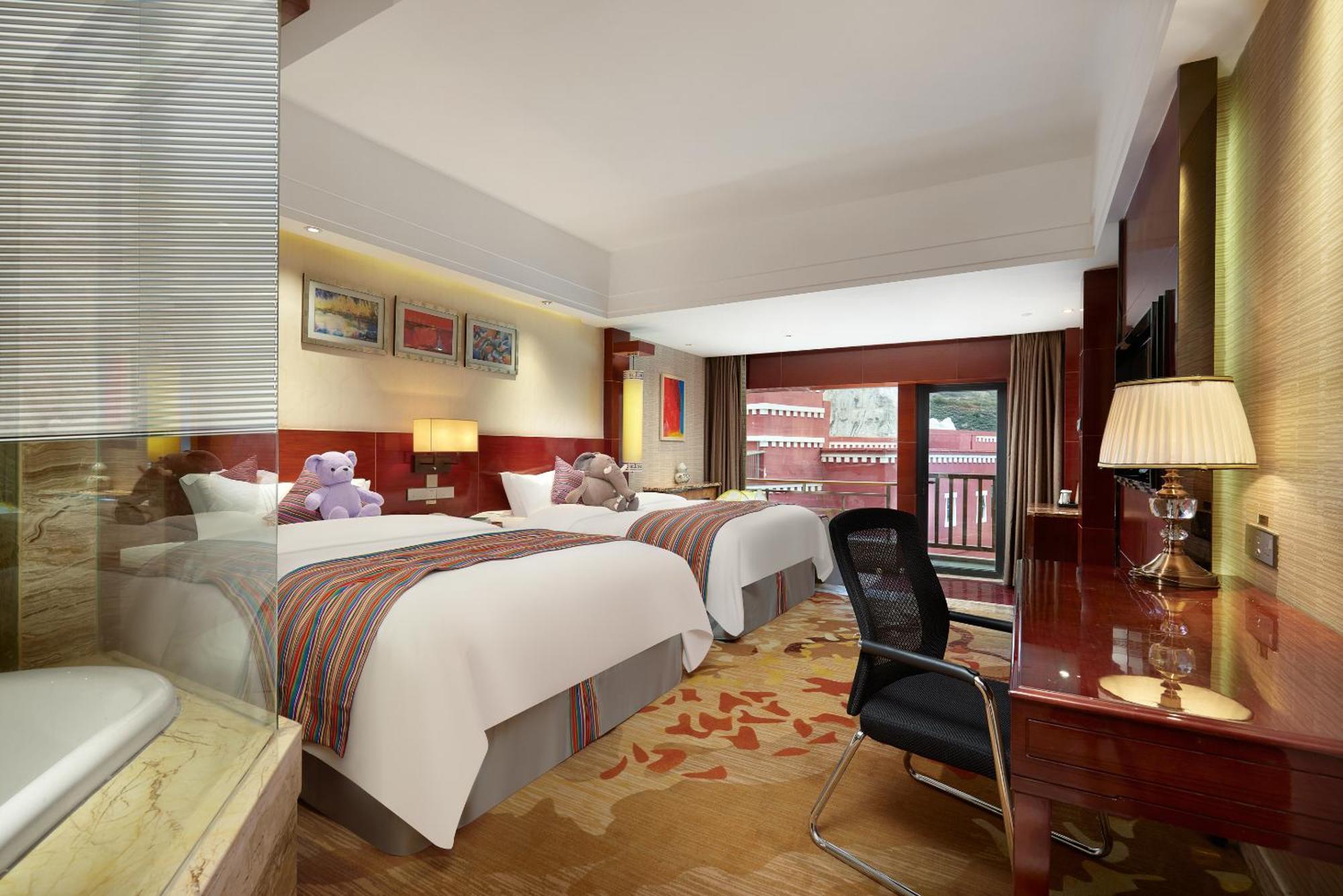 Howard Johnson Tian Yuan Jiuzhaigou Room photo