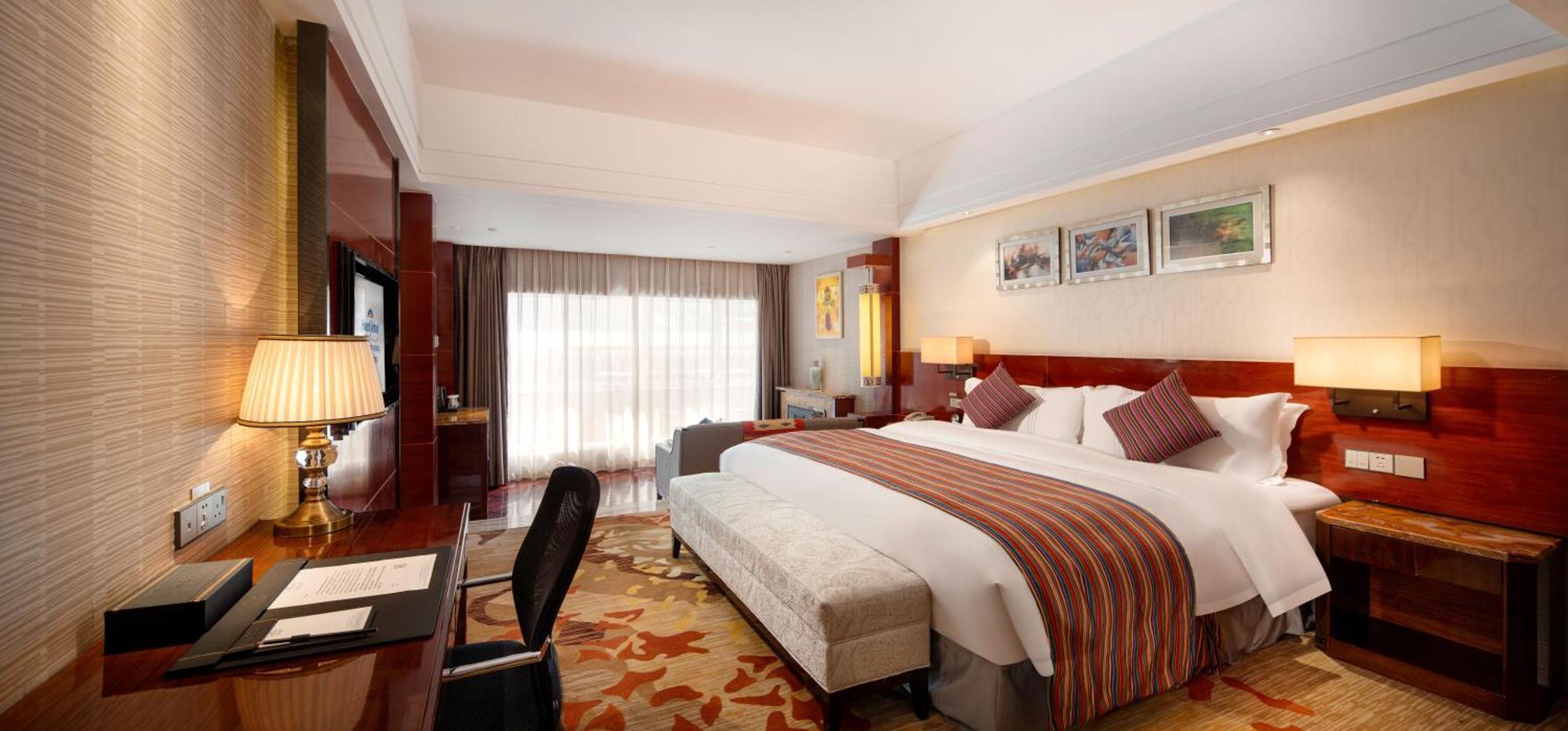 Howard Johnson Tian Yuan Jiuzhaigou Exterior photo
